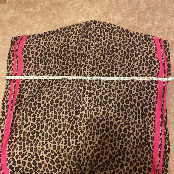 Leopard Print Pink Highlights Long Cover-up - Picture 4 of 11